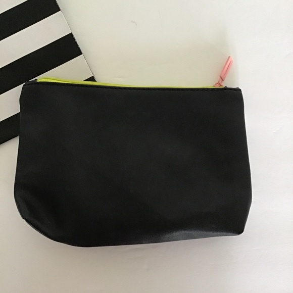 SEPHORA HOLIDAY STRIPED MAKE UP BAG NWOT - Picture 6 of 8